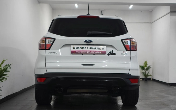 Ford Kuga cena 61900 przebieg: 148299, rok produkcji 2018 z Zator małe 781